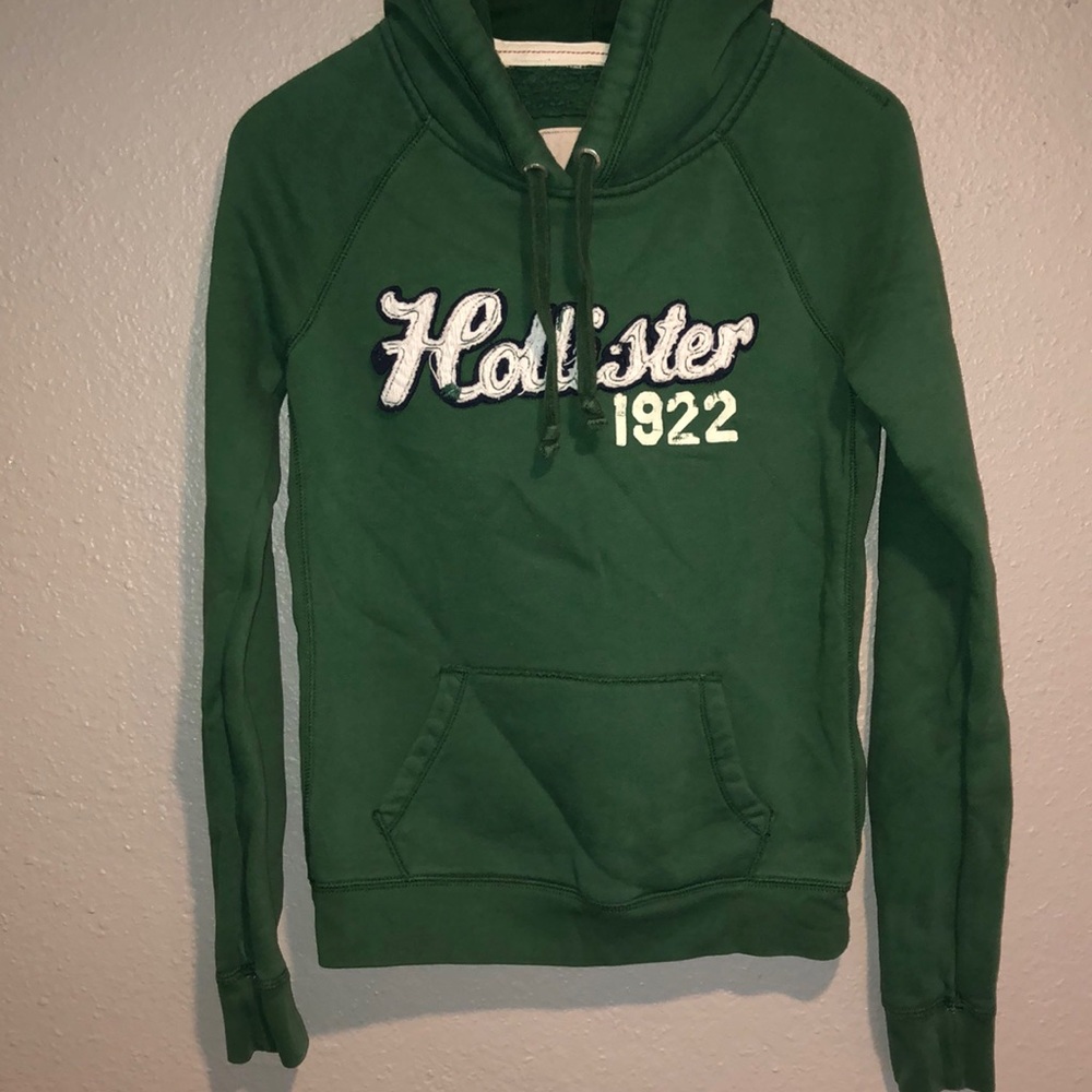 Hollister sweater ; Forrest green
